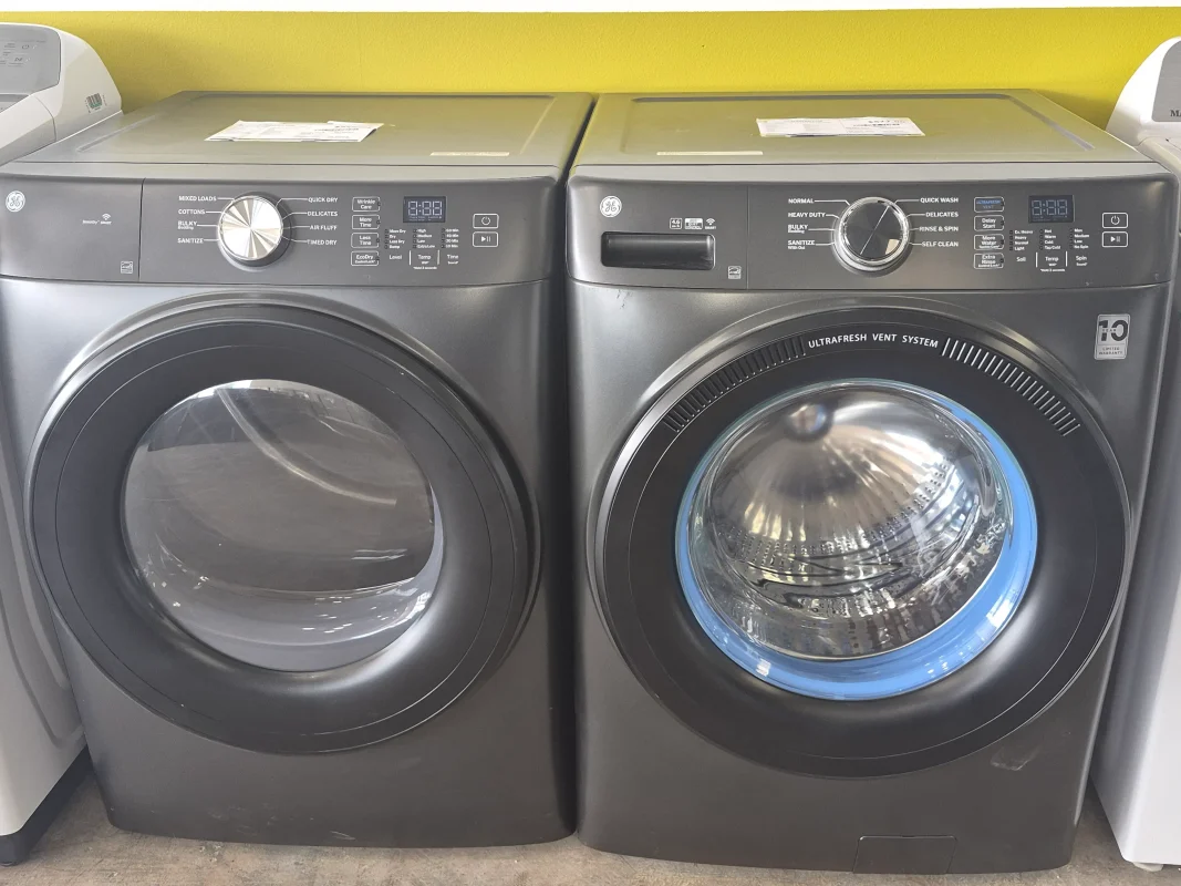 Front-Load Washer 4.6 cu ft (carbon graphite)